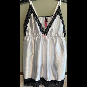 NEW Babydoll-White Satin/Black Lace Lingerie 3X/4X